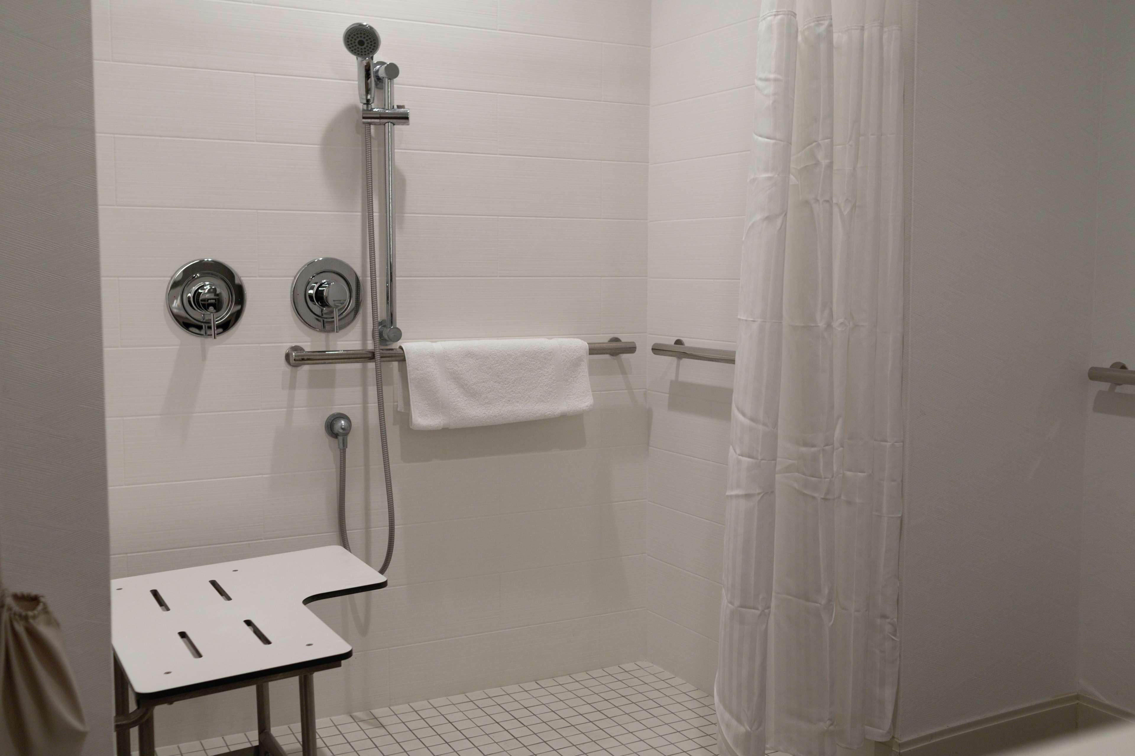 Hilton Garden Inn Waco Ngoại thất bức ảnh